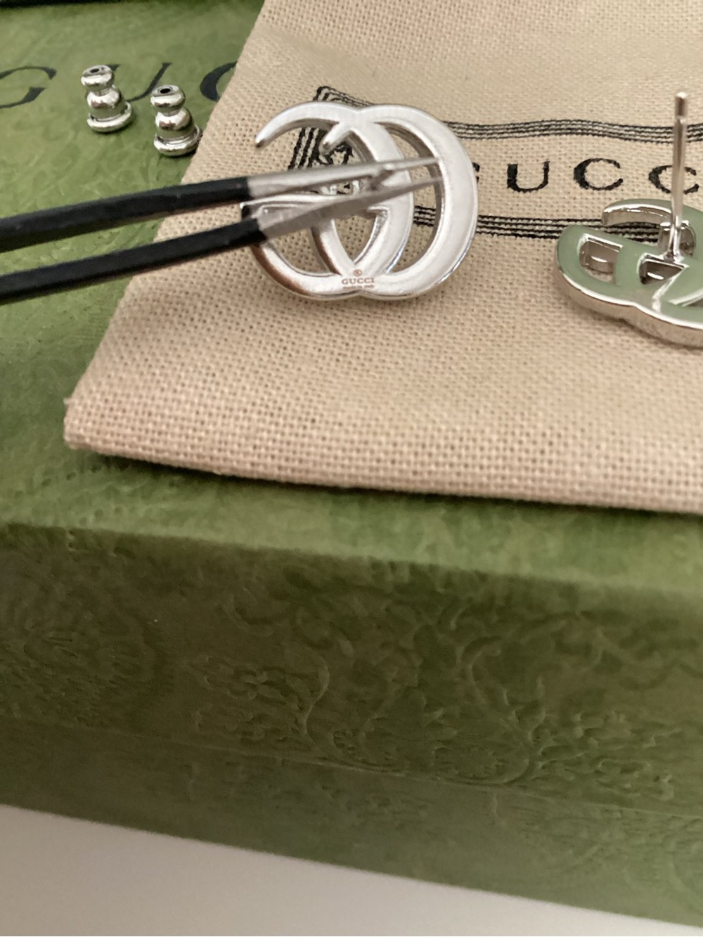 Gucci Silver Crystal Interlocking G Stud Earrings - Picture 3 of 3